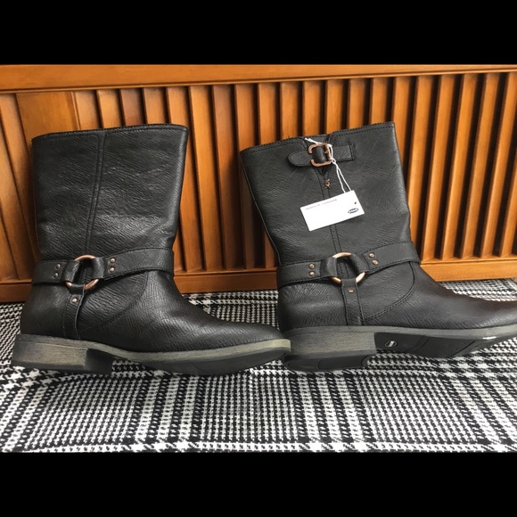 Dr. Scholl's Shoes - Women’s dr schools Iliana harness boots NWT